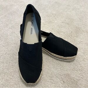Brand New Toms Slip-Ons